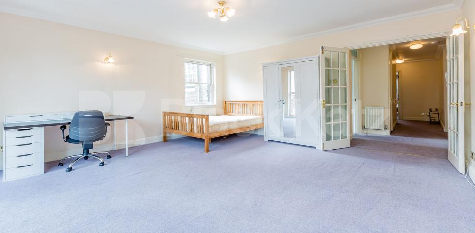 2 BED GOOD FOR 3 SHARERS OF CAMDEN ROAD!, 2 Bedroom, 1 bath, 1 reception Flat			 York Way, CAMDEN BORDERS